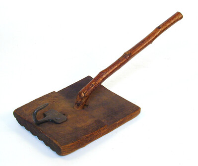 wooden thatching bat