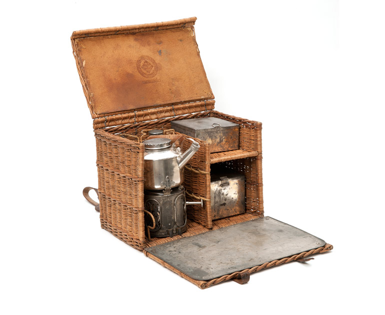 Picnic basket (MERL 2009/42)