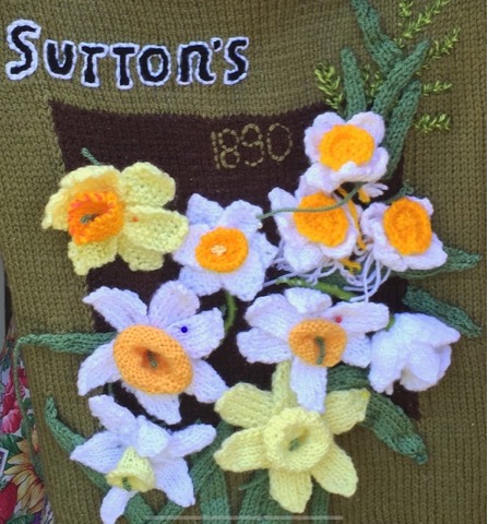 Knitting by Mewes Knitters