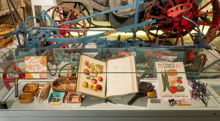 Autumn case - for virtual tour