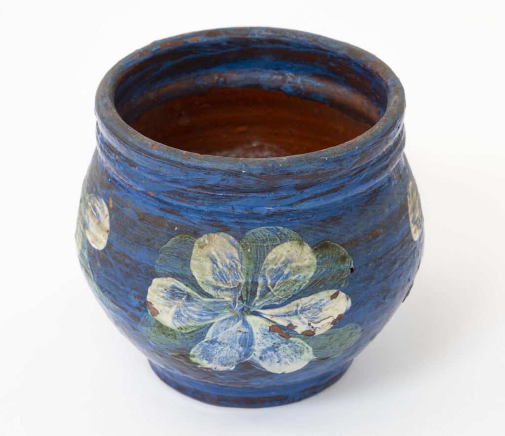 Quentin Bell, Decorated plant pot, 1951 (MERL 2010/69)