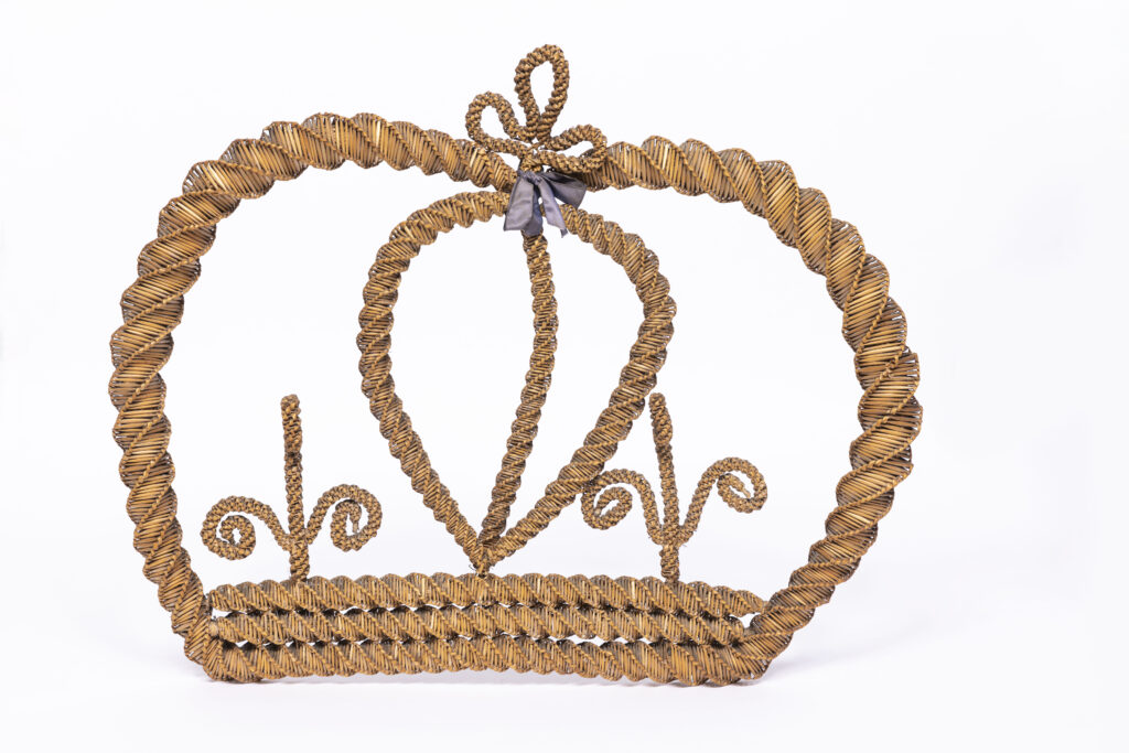 Fred Mizen, Strawcraft heart made for the Festival of Britain (MERL 52/73)