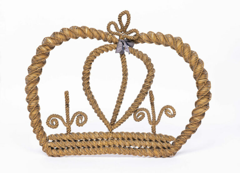 Fred Mizen, Strawcraft heart made for the Festival of Britain (MERL 52/73)