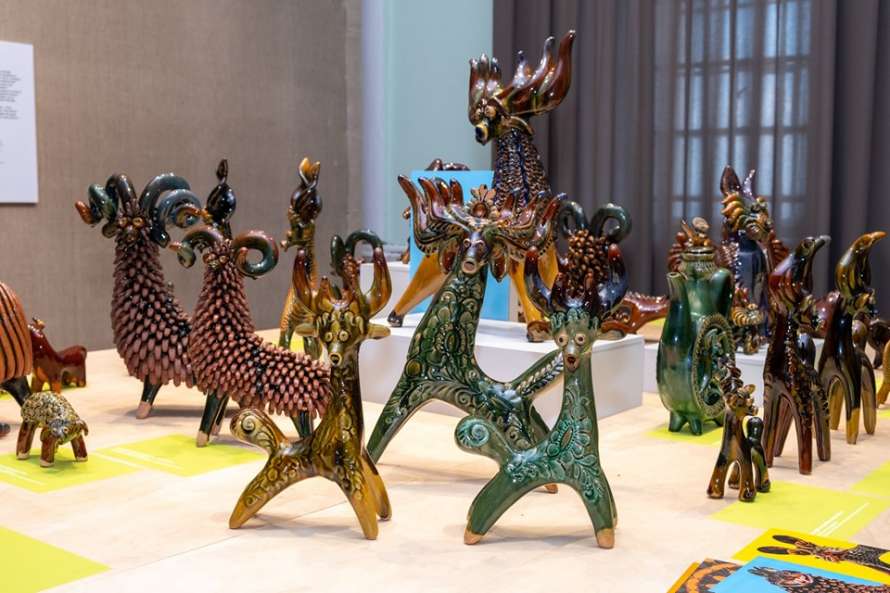 A collection of ceramics: Dobri Zviri, Nice Animals, by Valerii and Nadiia Protoriev.