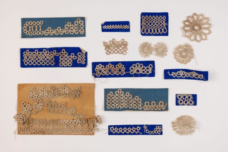 Tatting samples for Discover