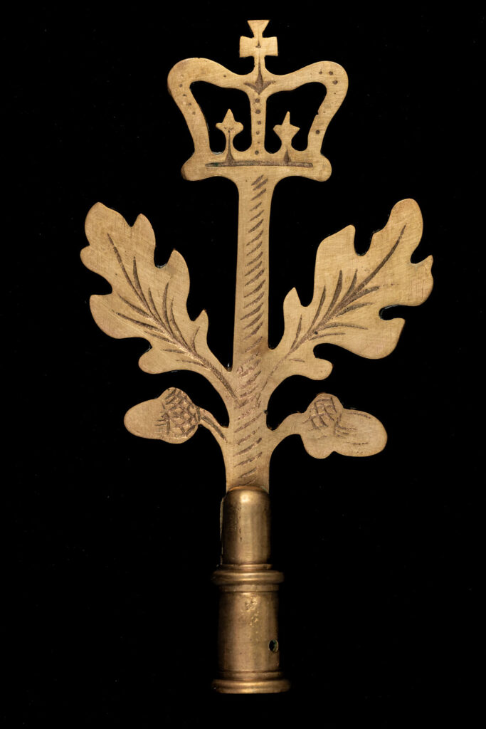 This oak leaf polehead is attributed to the Nether Stowey Female Friendly Society (which met at the Royal Oak). However, it's more likely to have belonged to the men’s society. (MERL 51/965)
