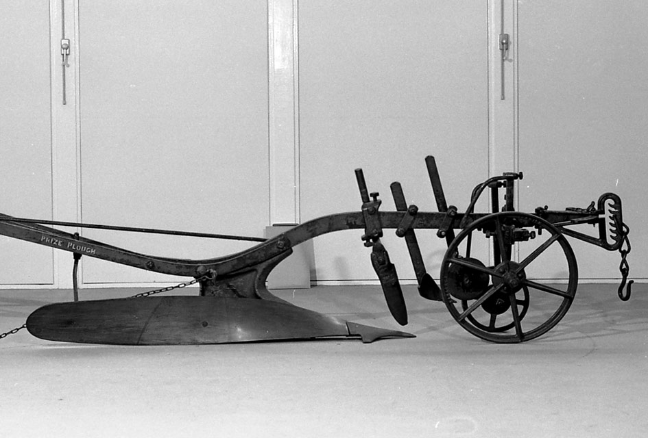 What do we know about this Newcastle plough model?