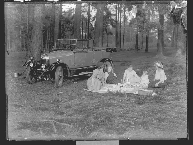 photograph of picnic
