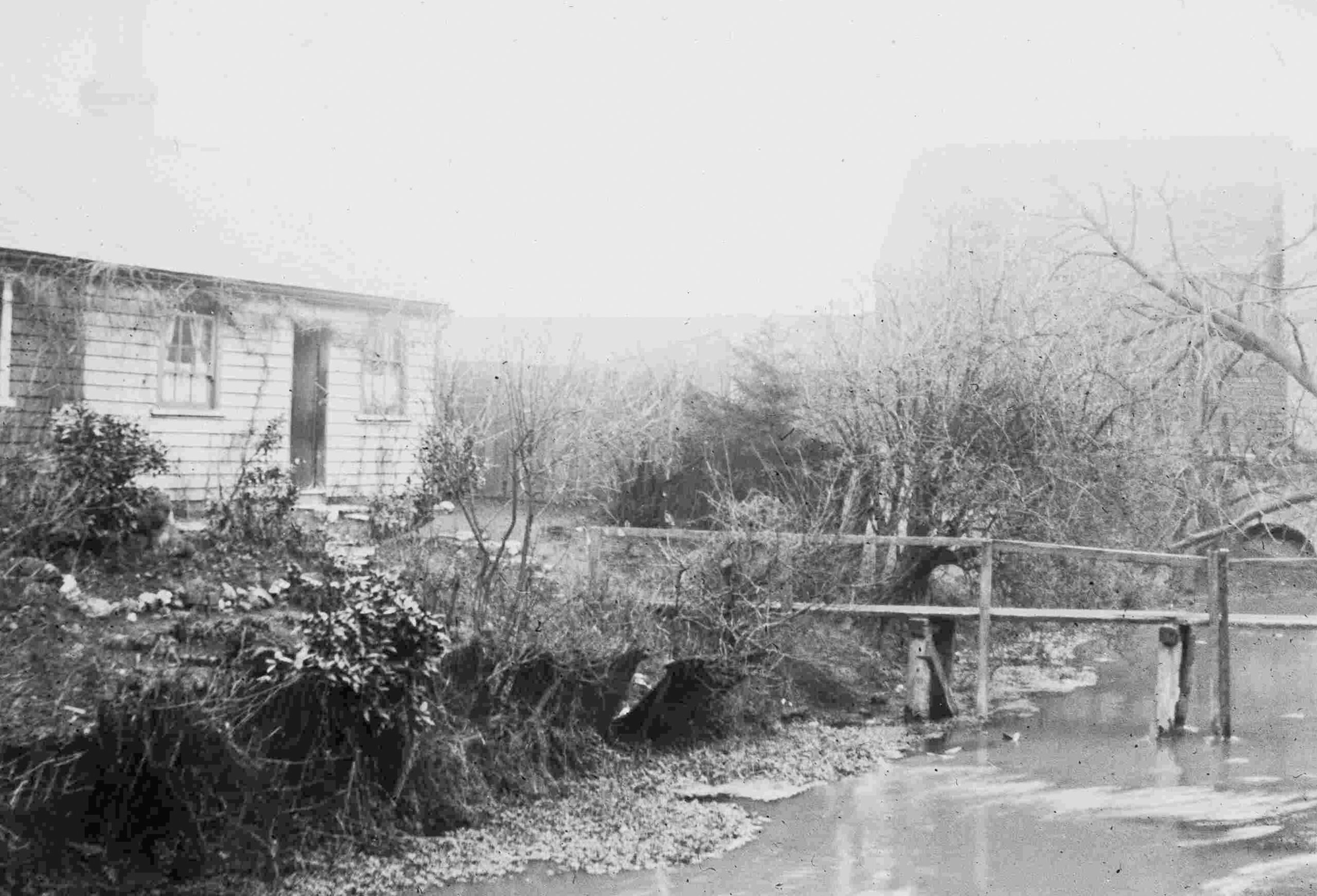 Then and now: Beddington, Surrey (near Wallis’s mill and snuff mill)