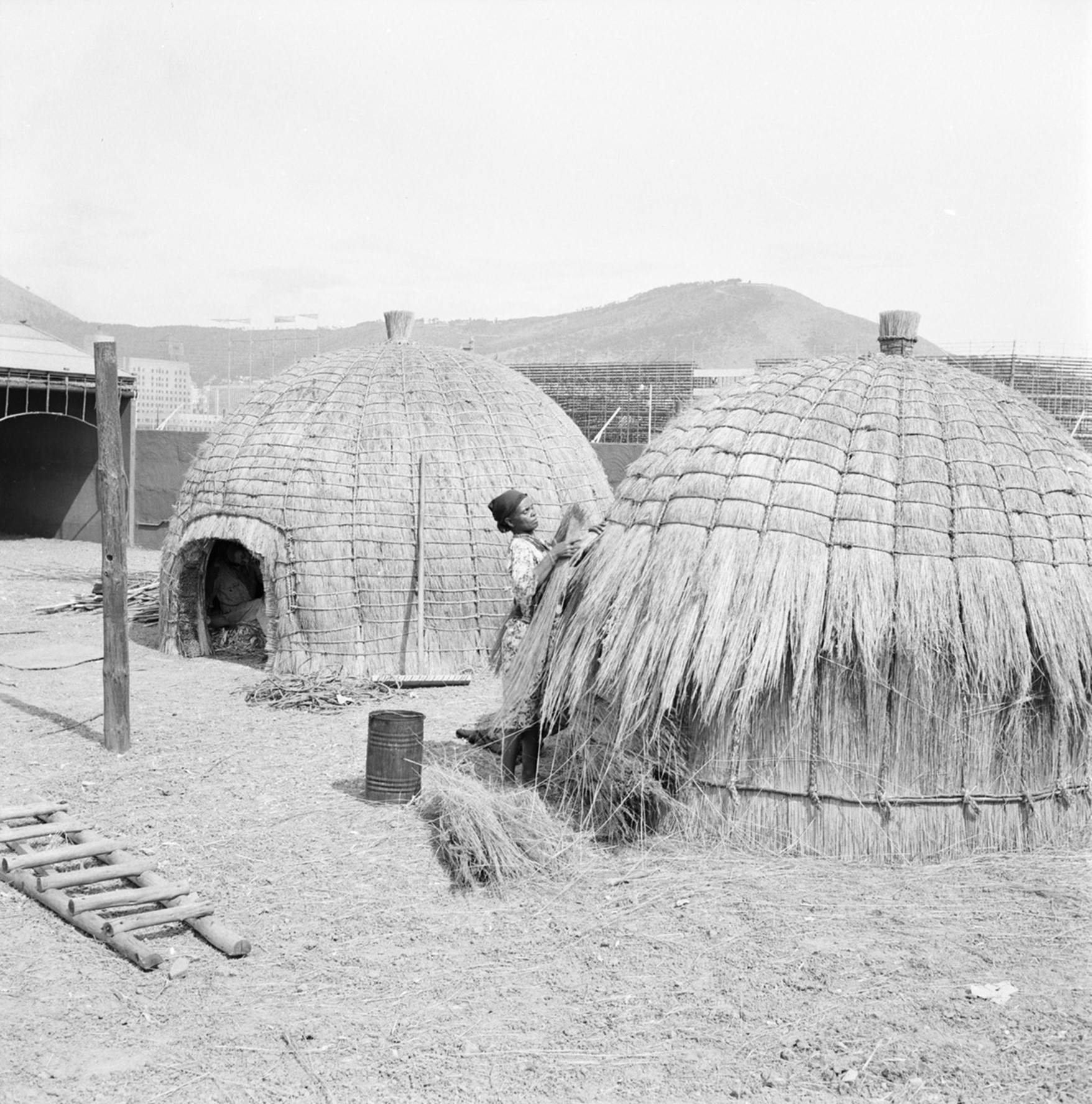 Bantu Pavilion, “Tribal Life Courtyard”, Van Riebeeck Festival Fair, 1952. Photograph produced by Bryan Heseltine (Copyright Pitt Rivers Museum, University of Oxford, PRM 2022.1.1341.1)