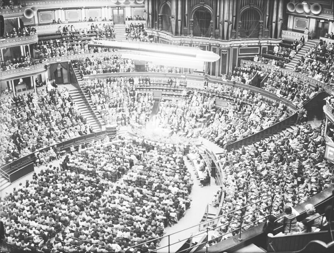 Womens' Institute meeting in the Royal Albert Hall
