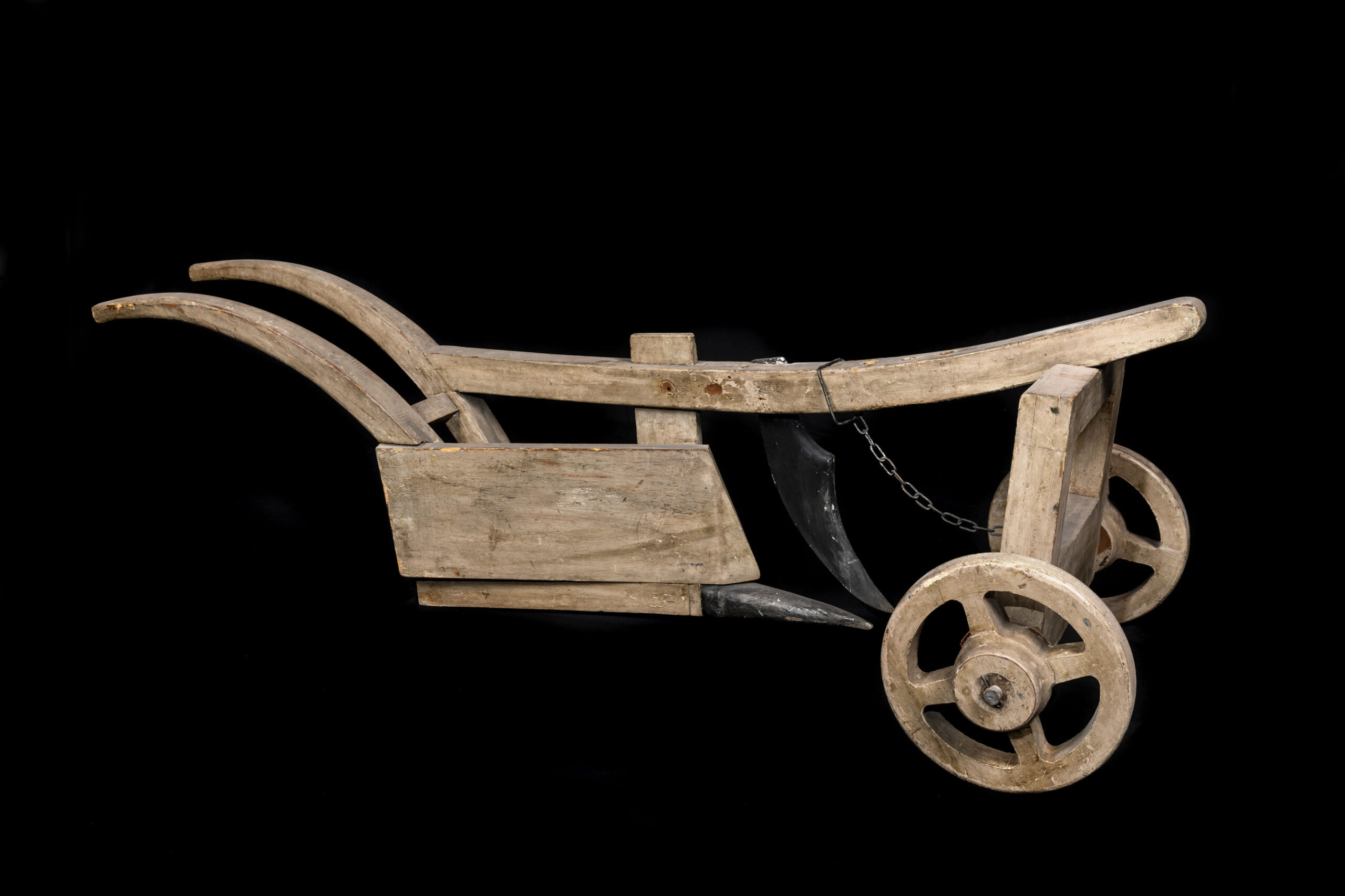 This scale model of a seventeenth century plough was first displayed at the Festival of Britain in 1951, and later used on the Museum’s trade stand at the Royal Agricultural Show in 1952 (MERL 52/68).